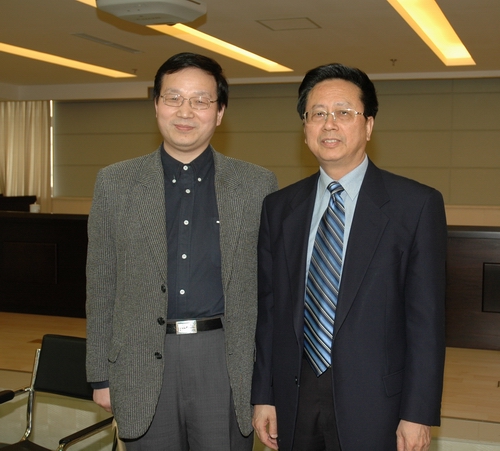 秘书长孙京伟向人大副委员长、民建中央主席陈昌智汇报工作