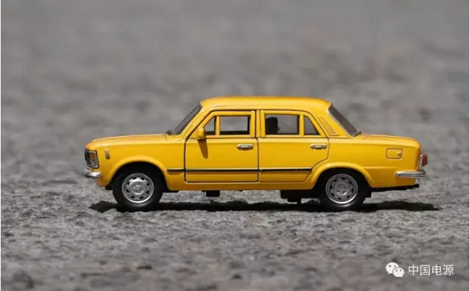 无人驾驶备受争议 何时才能体验到？