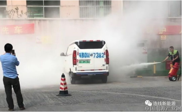 5月10日，深圳市新能源车辆应用推广中心公众号发布北汽威旺407EV物流车充电自燃安全事故调查整改情况的通报。（具体报告正文可见文末）