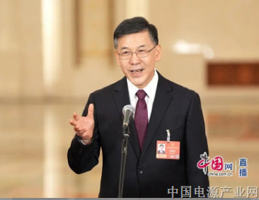 十四届全国人大四次会议首场“部长通道”举行 阴和俊部长回应关切